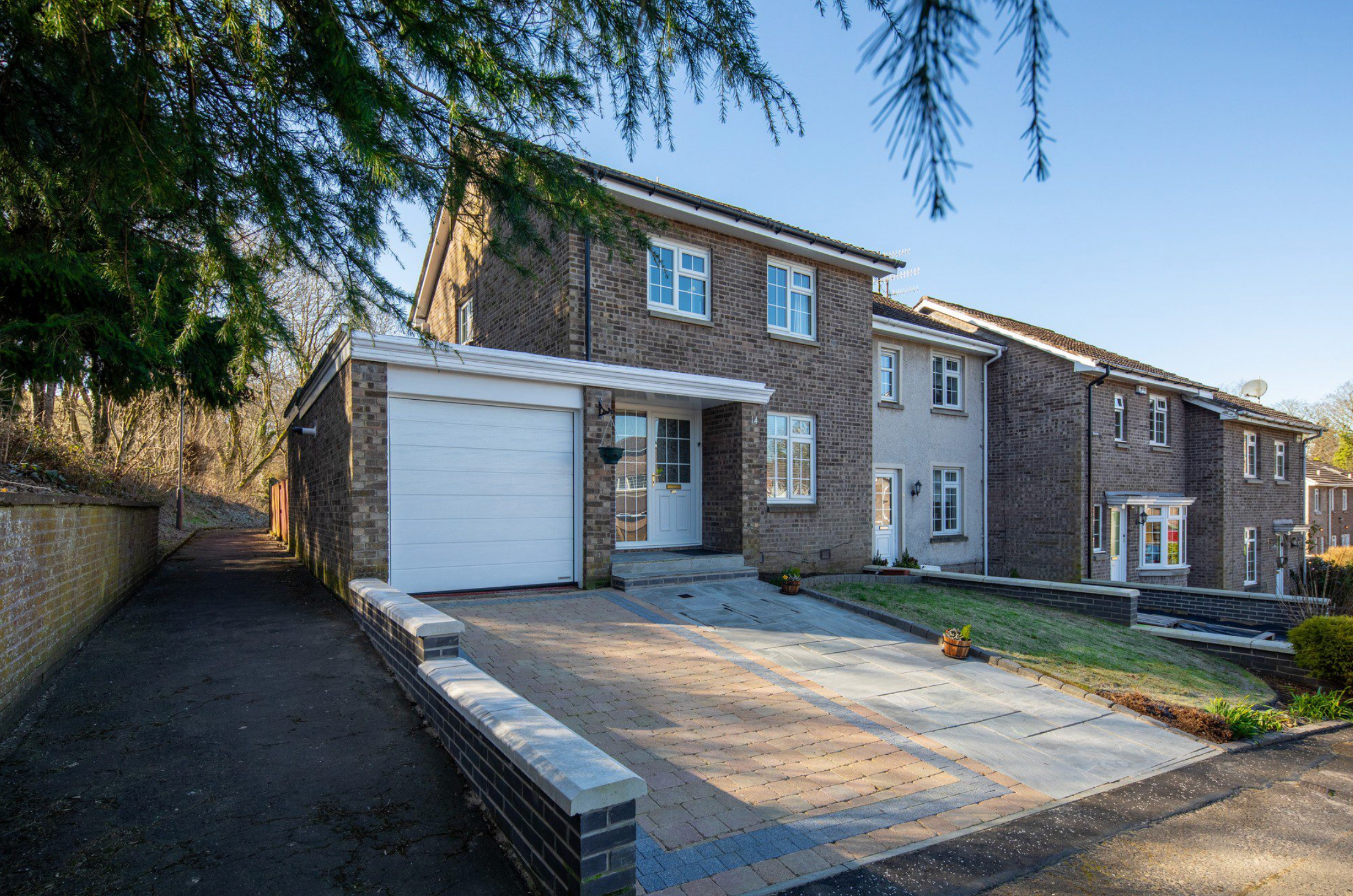 properties for sale in east Renfrewshire by Nicol estate agents