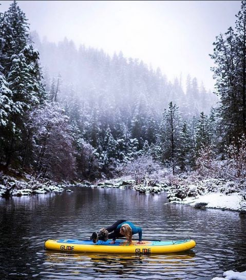 sup yoga in winter