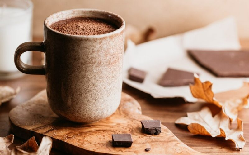 Café com doce de leite e chocolate quente Fonte - Shutterstock