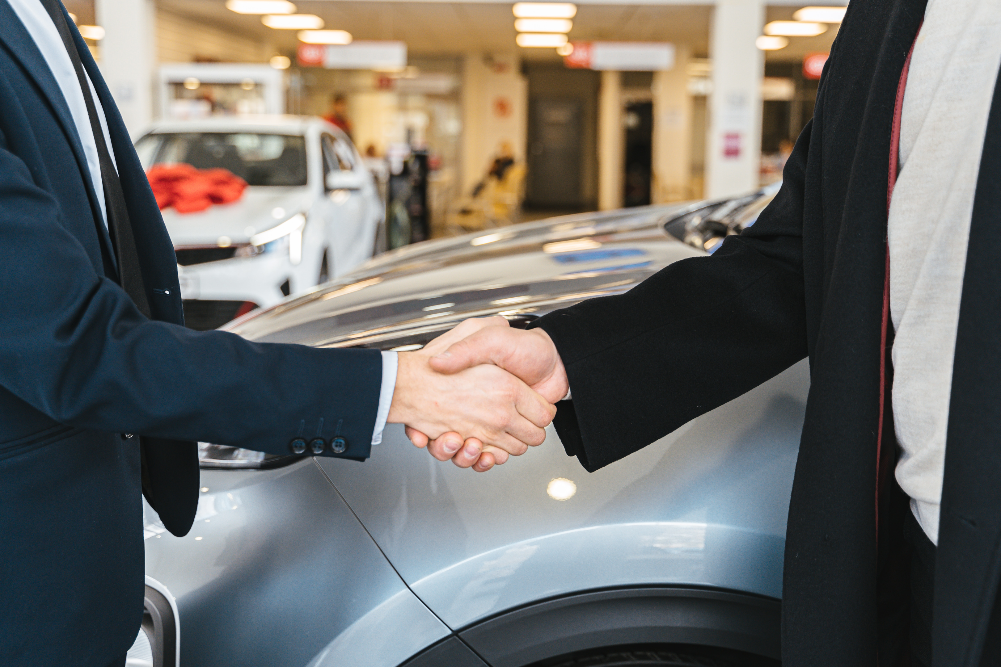 How to negotiate used car price when paying cash