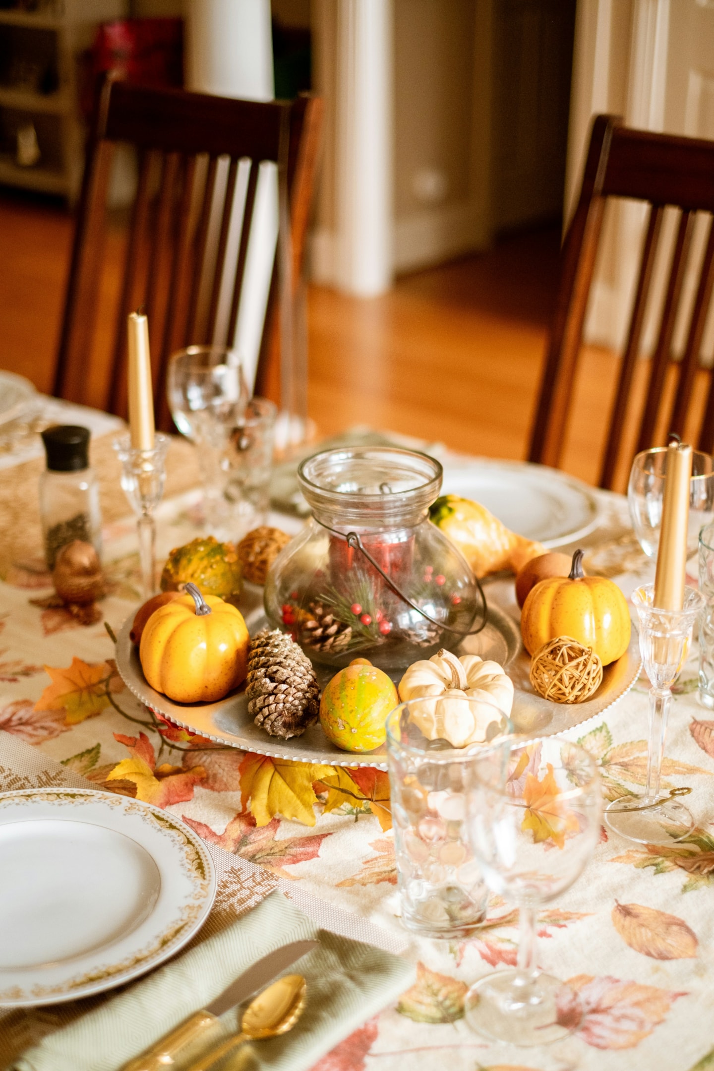 Photo by Virginia Simionato, thanksgiving home decor stock, add fake gourds and pumpkins to your cart and draw inspiration from nature to use later