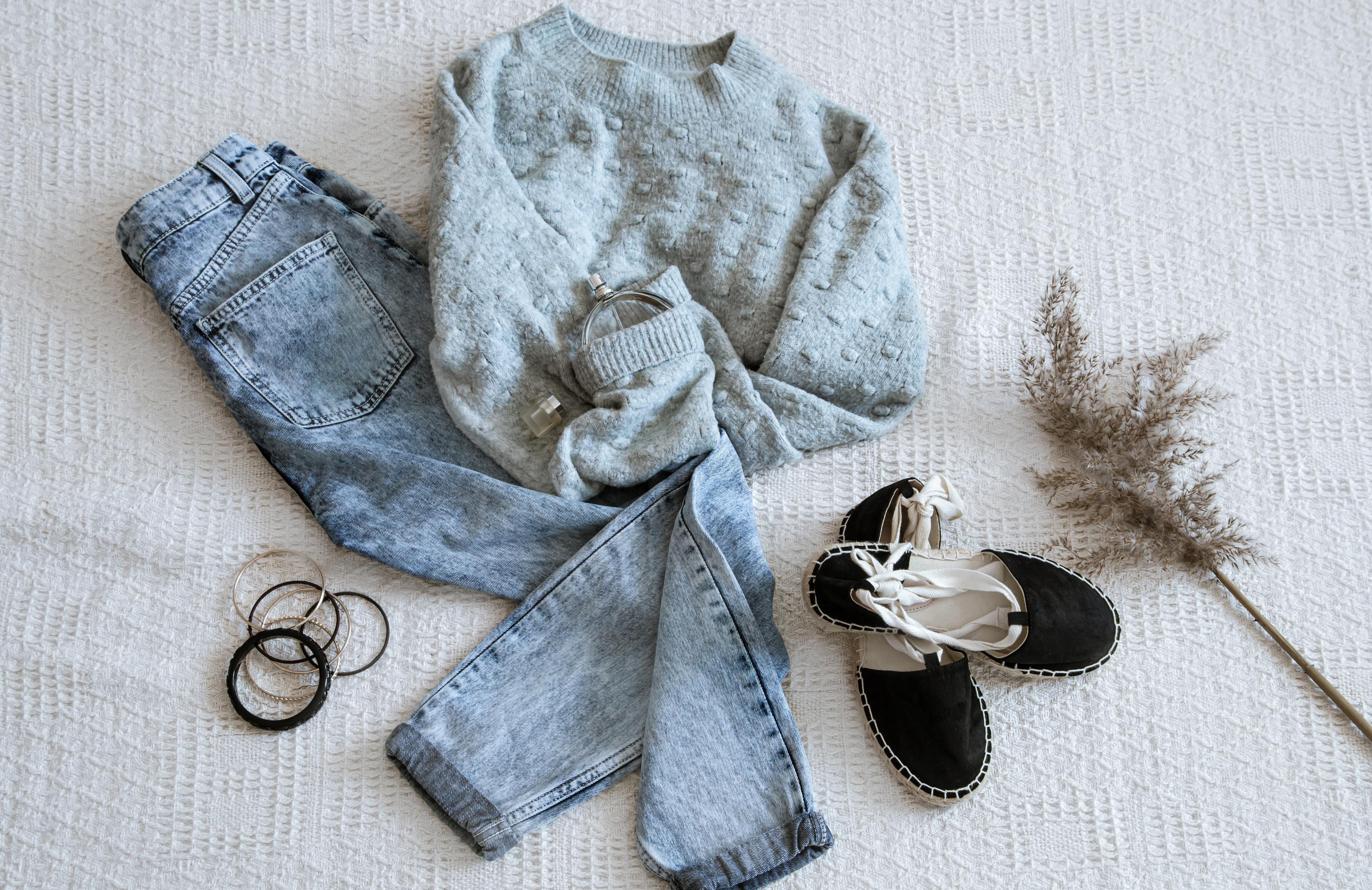 autumn capsule wardrobe outfit ideas women 2026