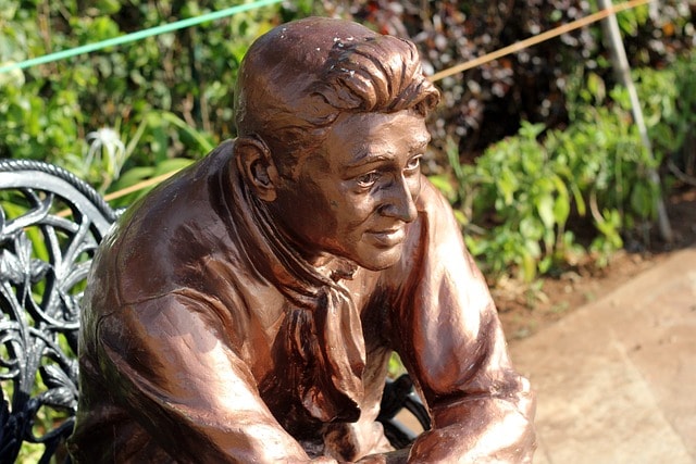 dev, anand, statue, bronze, brown, view, bollywood, actor, india, bollywood, bollywood, bollywood, bollywood, bollywood