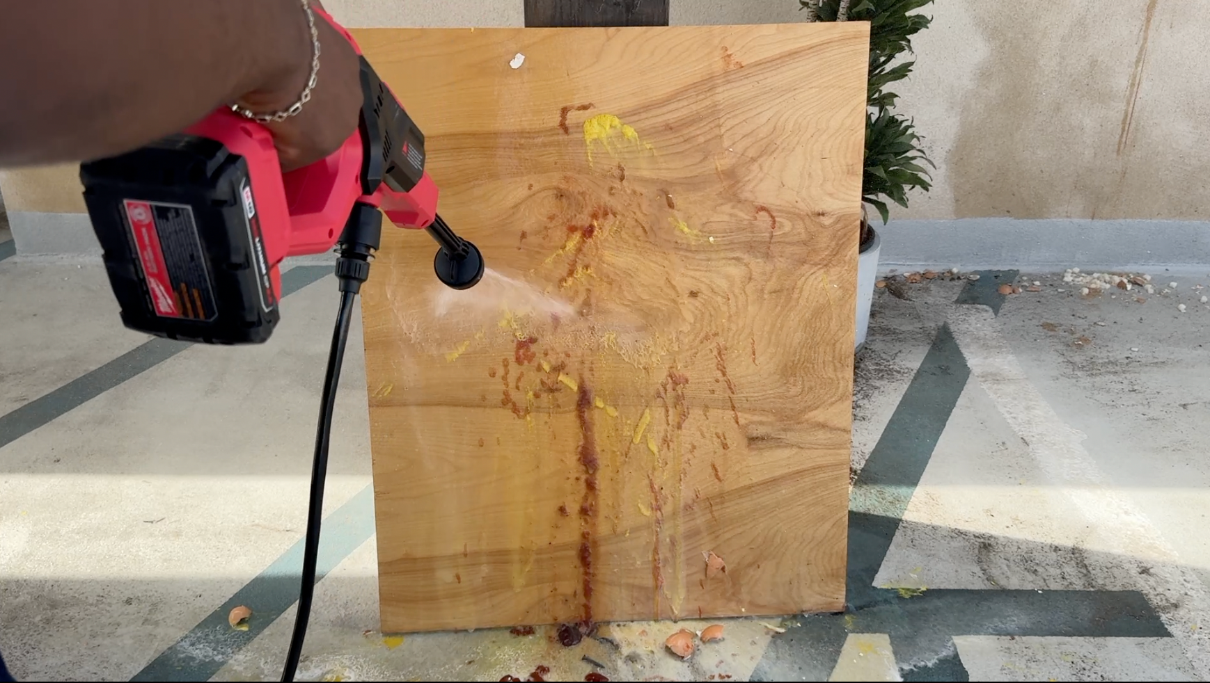 SXBSXB Portable Pressure Washer on wood panel