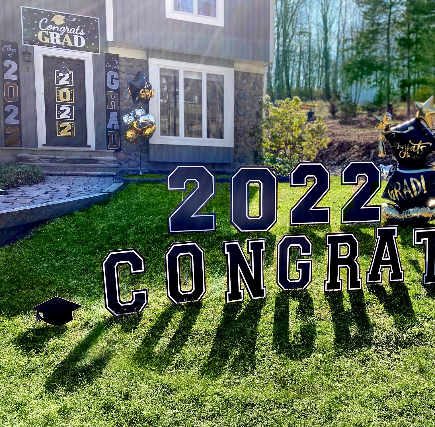 Graduation Party Idea #18:  Graduation Yard Signs "2022 Congrats"