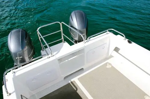 One motor on each side, comment post cancel, walk thru in the middle, solid as a rock