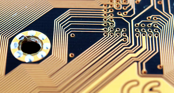 The Ultimate Guide to Understanding Via Plating Thickness in PCBs - Top