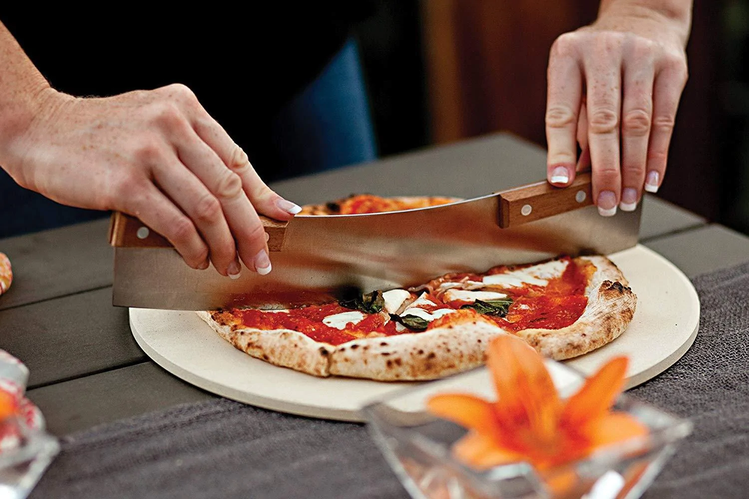 How To Sharpen A Pizza Cutter? 4 Best Basic Tips