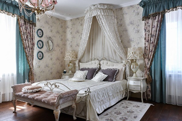 Вариант оформления спальной комнаты в классическом стиле