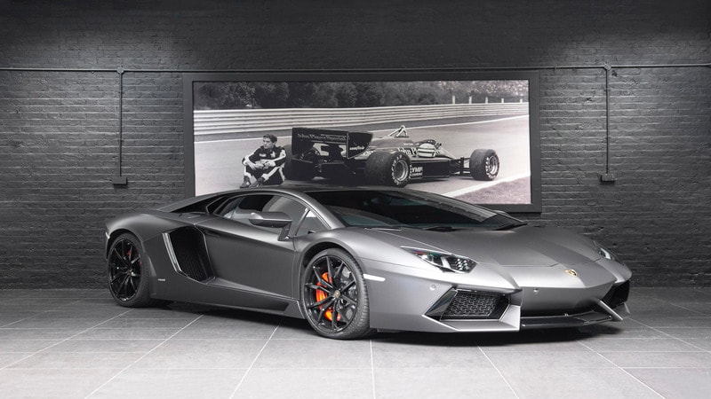 A unique matte gunmetal gray wrap on Lamborghini