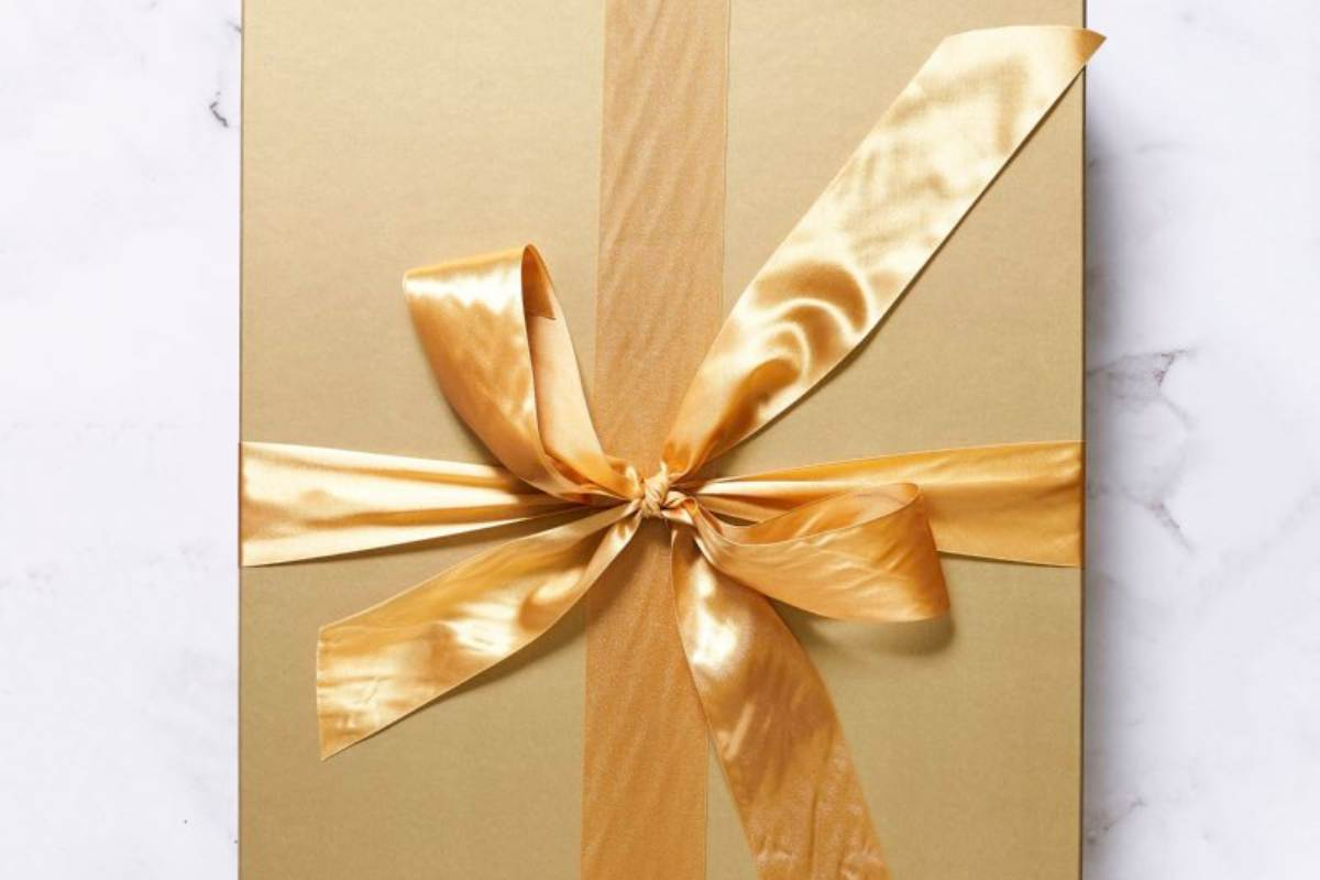gift boxes, stock, add to cart, rights, fabulous flowers, gold ribbon, gold gift boxes, gift boxes 