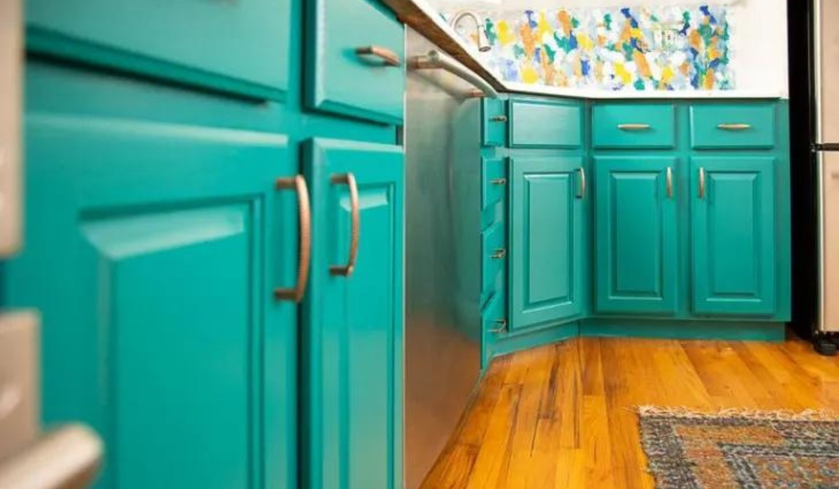 Kitchen Summer-Colours Makeover: Painting Your Kitchen Cabinets for Spring & Summer - cabinetry colour ideas - lower cabinets in turquoise