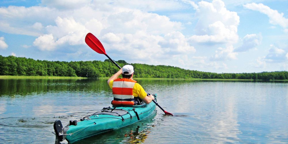 The Best Adirondack Vacation Rentals for Large Families and Groups of 10 or More! 5 Canoeing and Kayaking at Lake George
