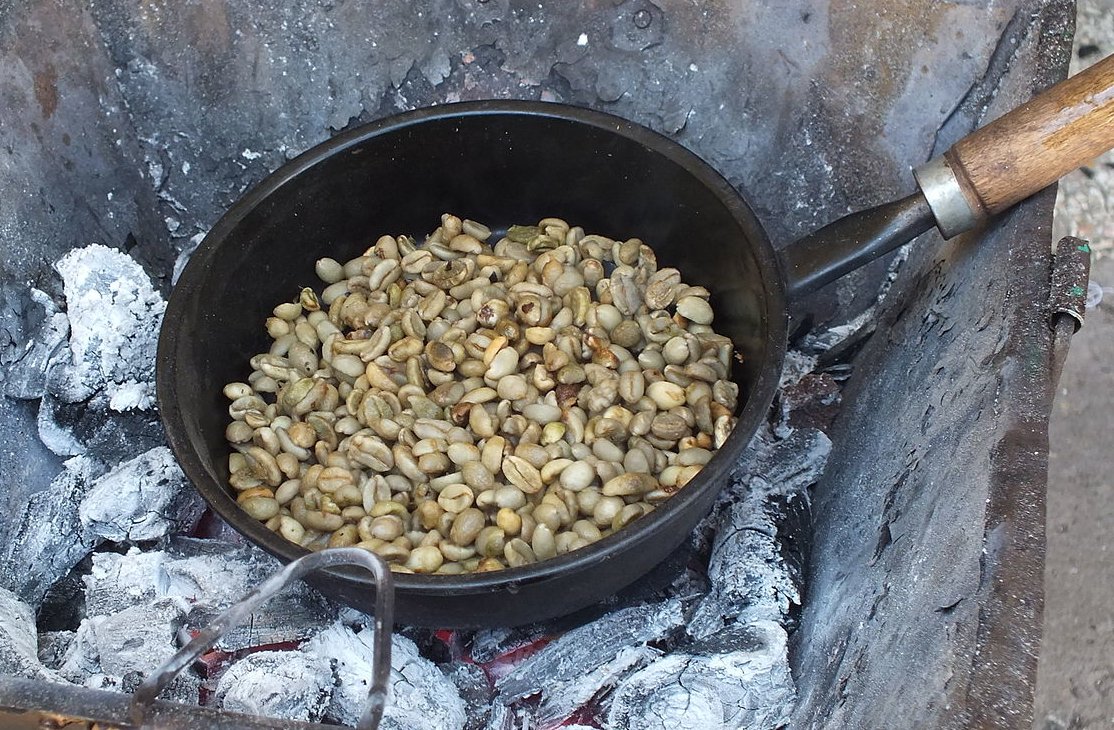 roasting coffee beans in ethiopia