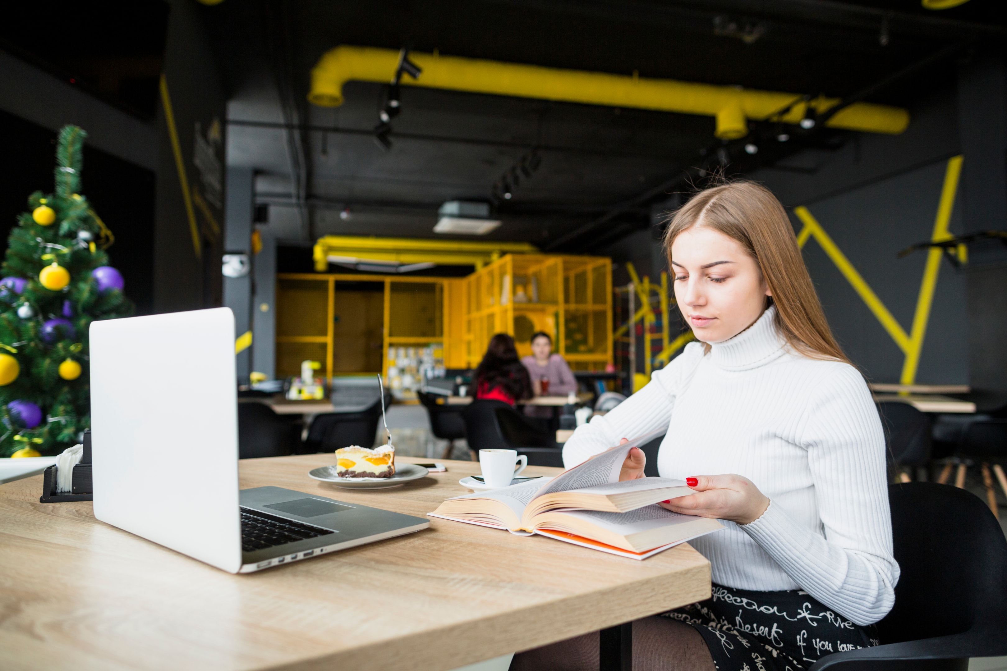 girl working in the office