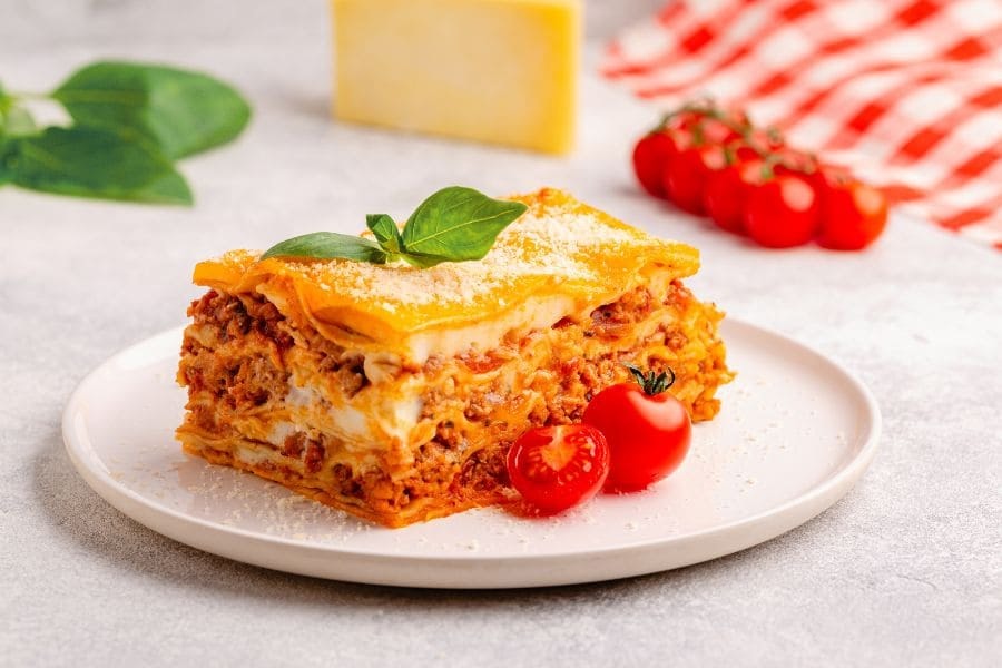 Lasagne z sosem beszamelowym