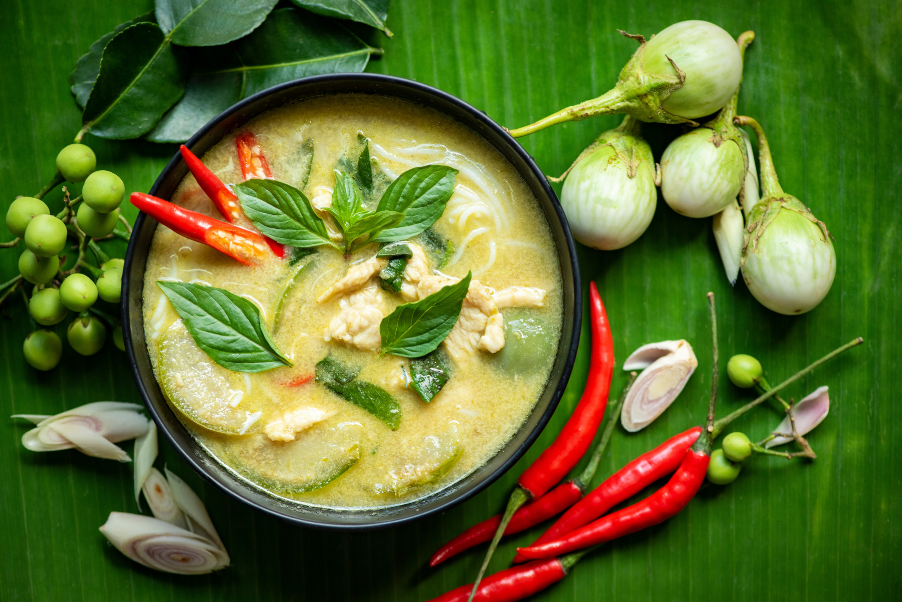 Tempting Thai green curry dish with vibrant colours