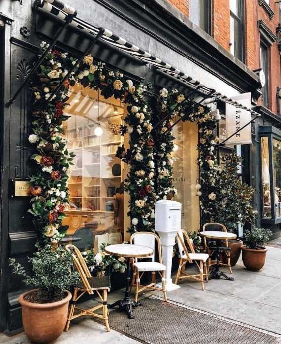 window display with outdoor seating