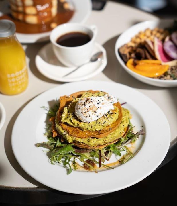 breakfast paris