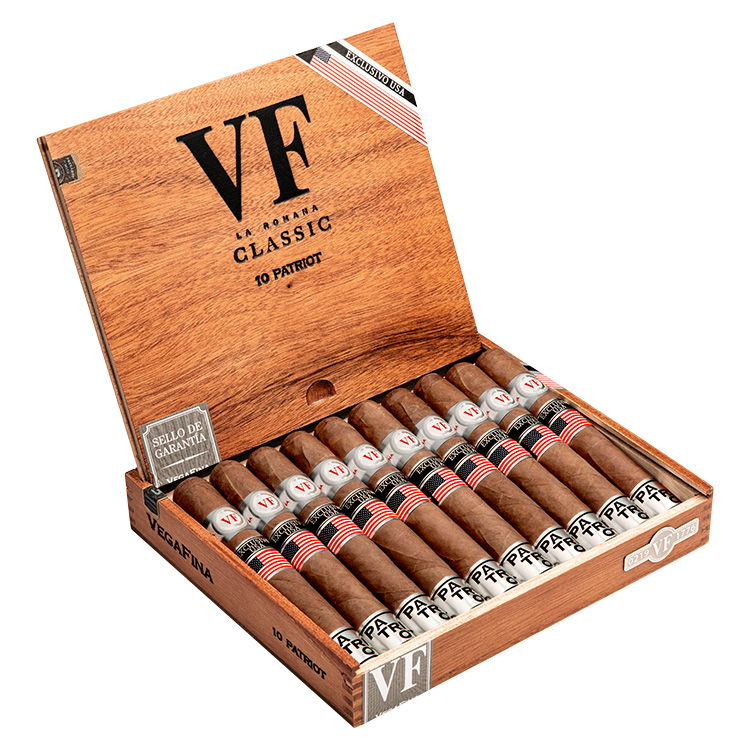 An image of the Vegafina Exclusivo USA Patriot cigar box, available on the official site and retailers.
