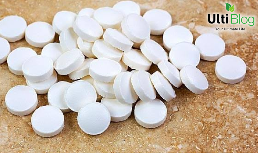 Melatonin supplements in a post about Can Melatonin Make You Anxious?