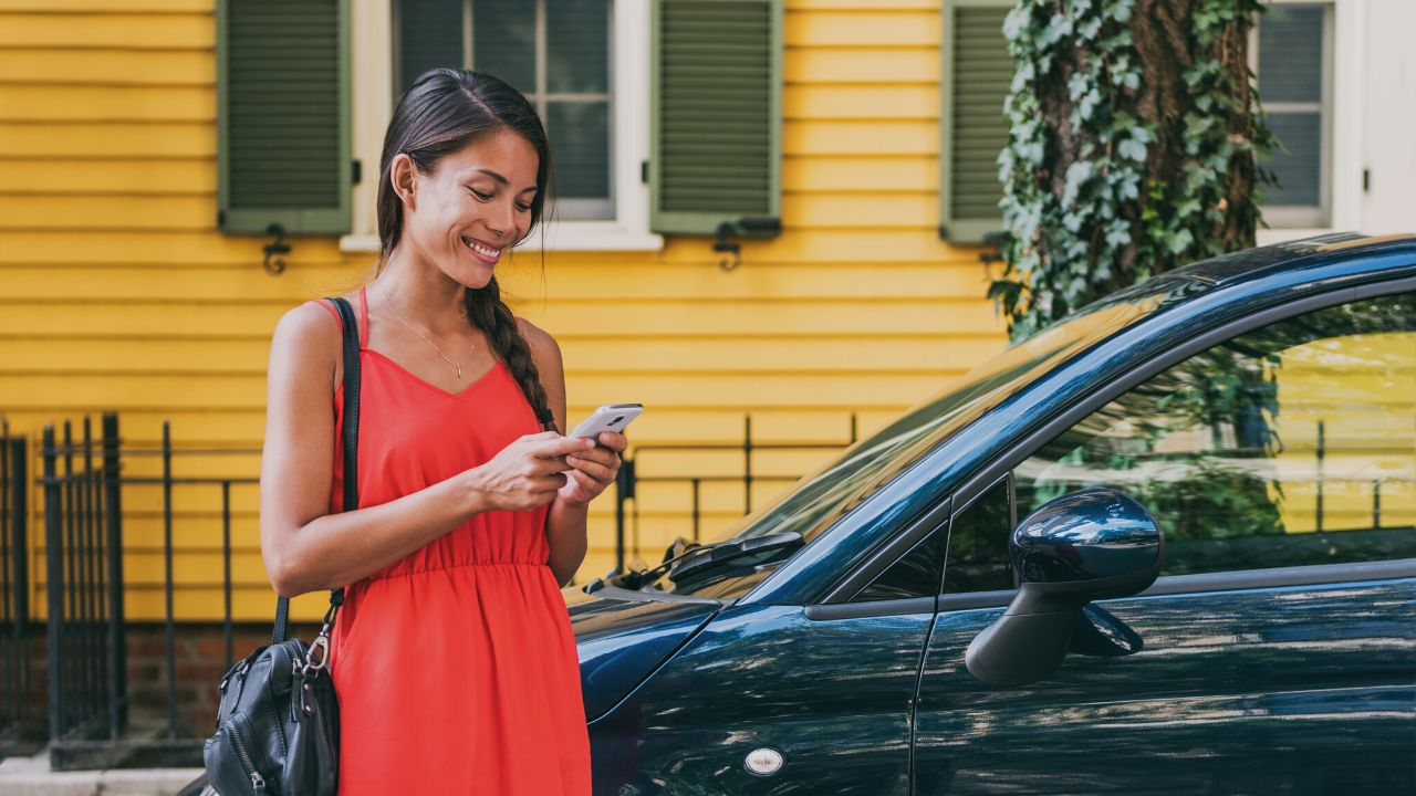 A rideshare and delivery driver rental service that allows people to rent cars for their next trip