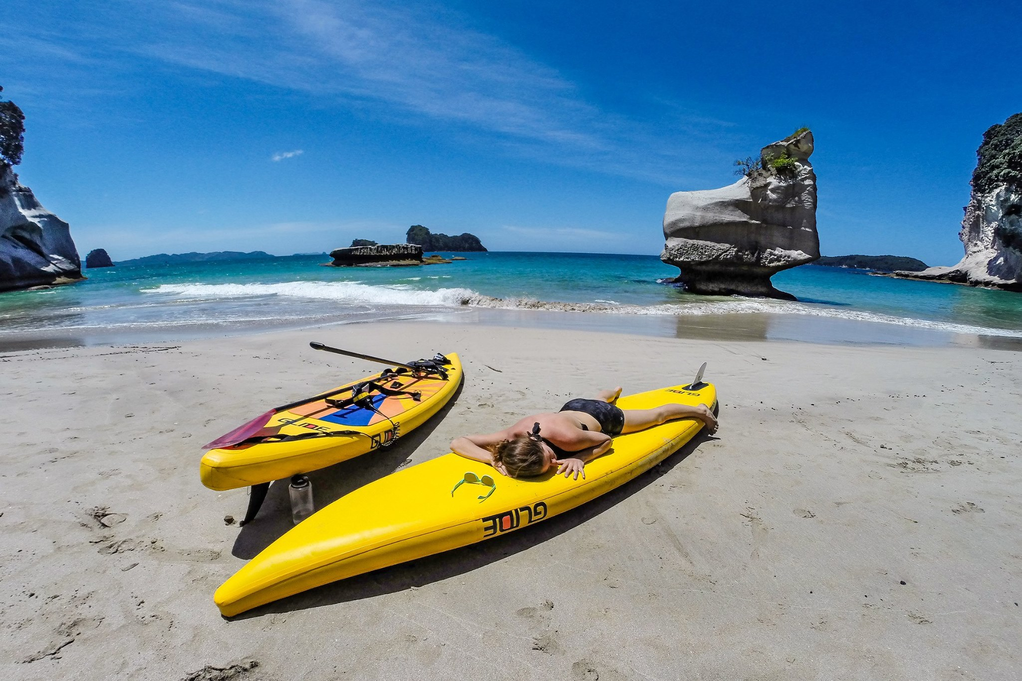 inflatable stand up paddle boards on the beach