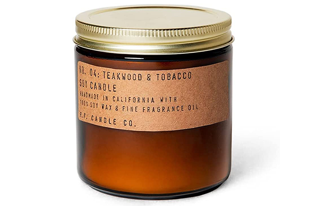 teakwood and tobacco soy candle
