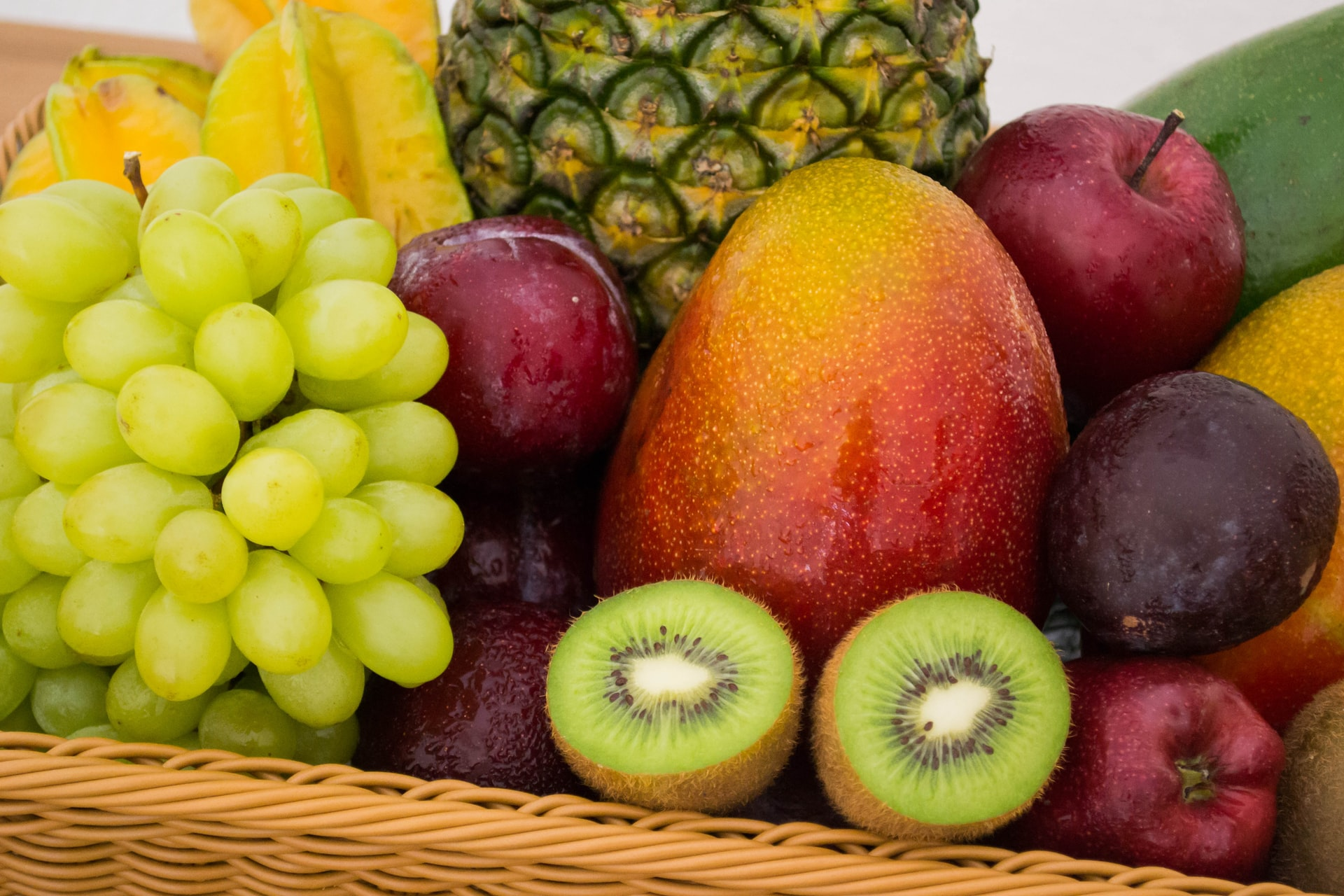 frozen fruit, fresh vegetables, fresh banana