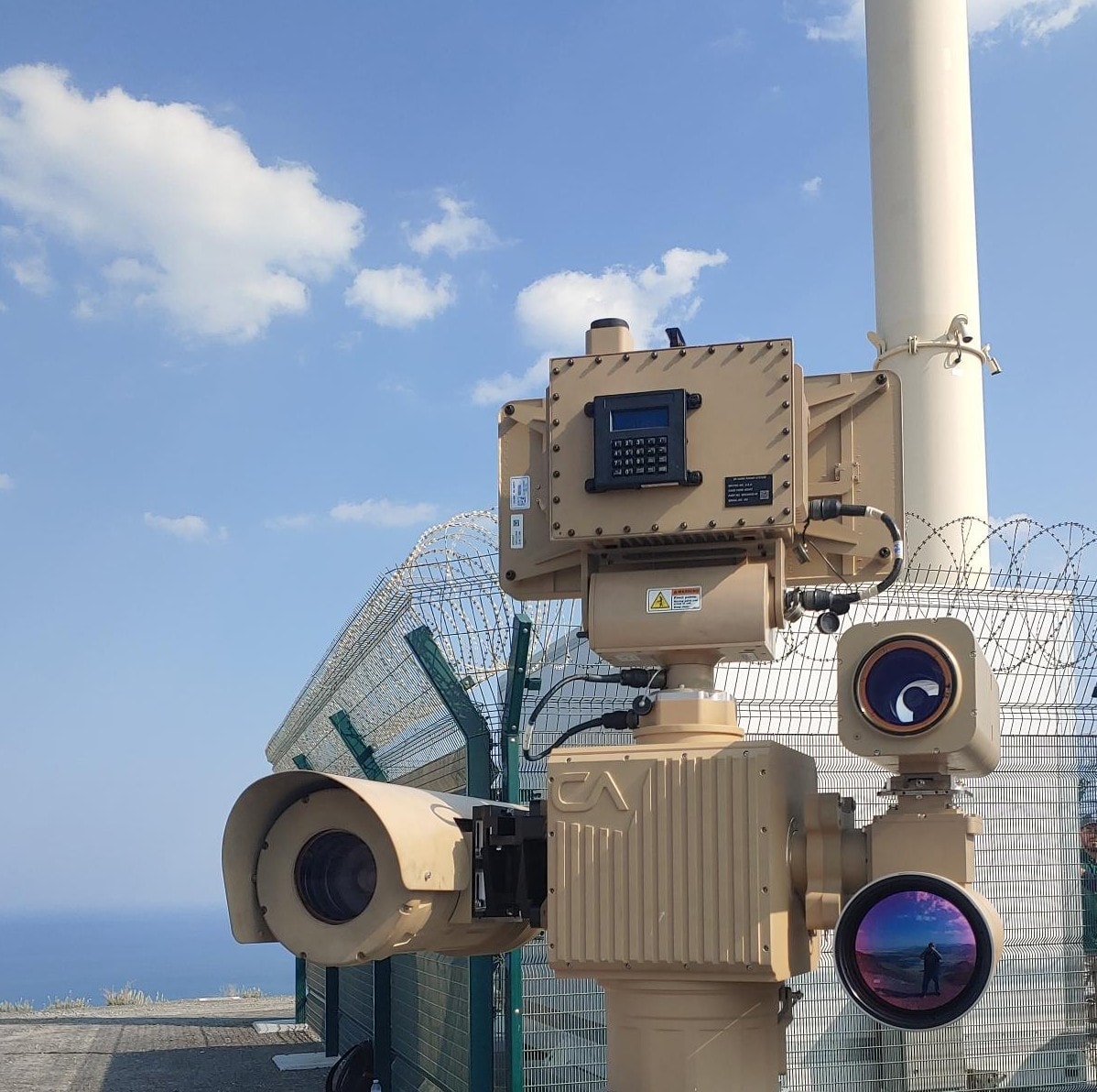 VZ 600 Autonomous Multispectral Surveillance System