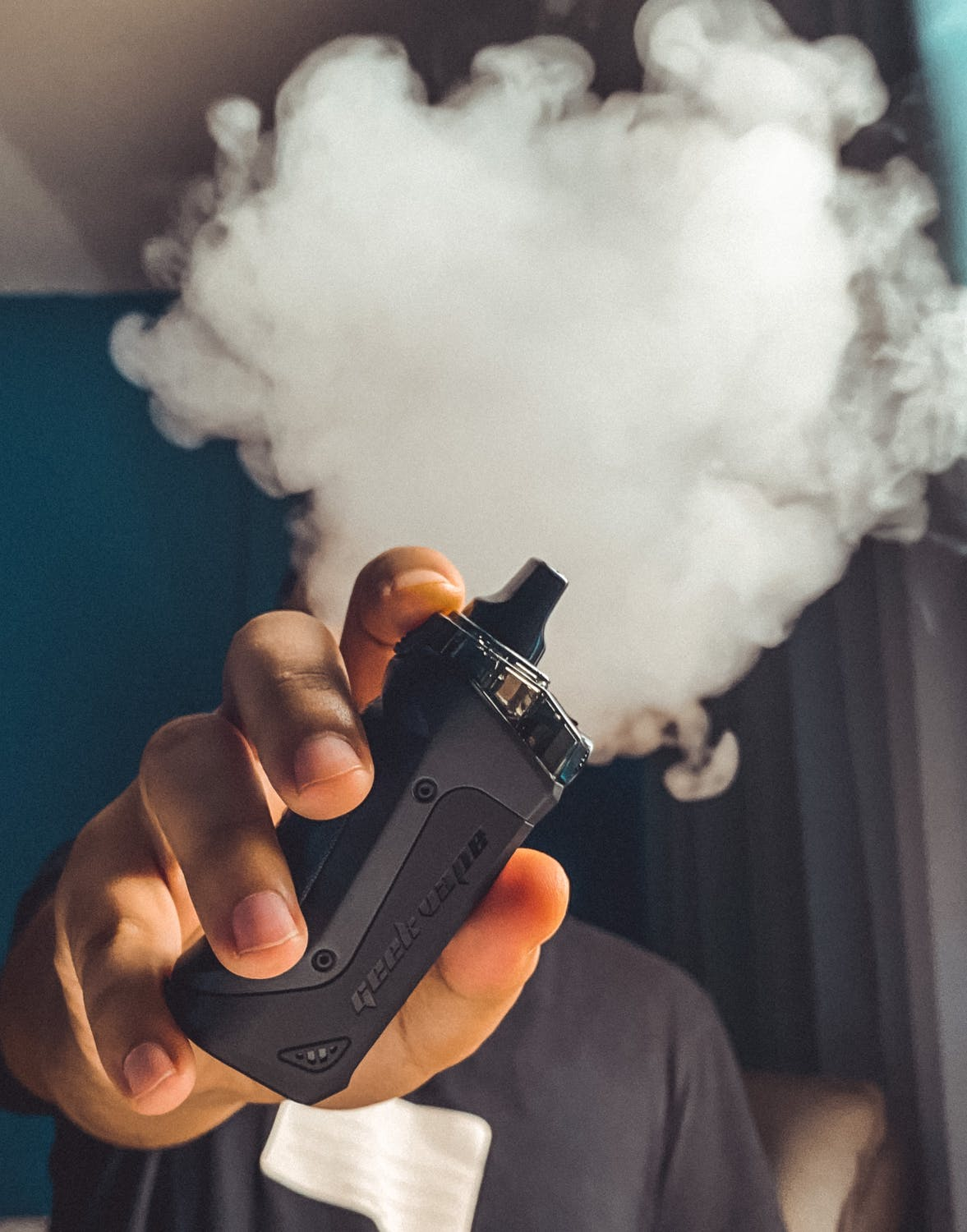 6 Different Types of Vapes Devices (Beginner's Guide)