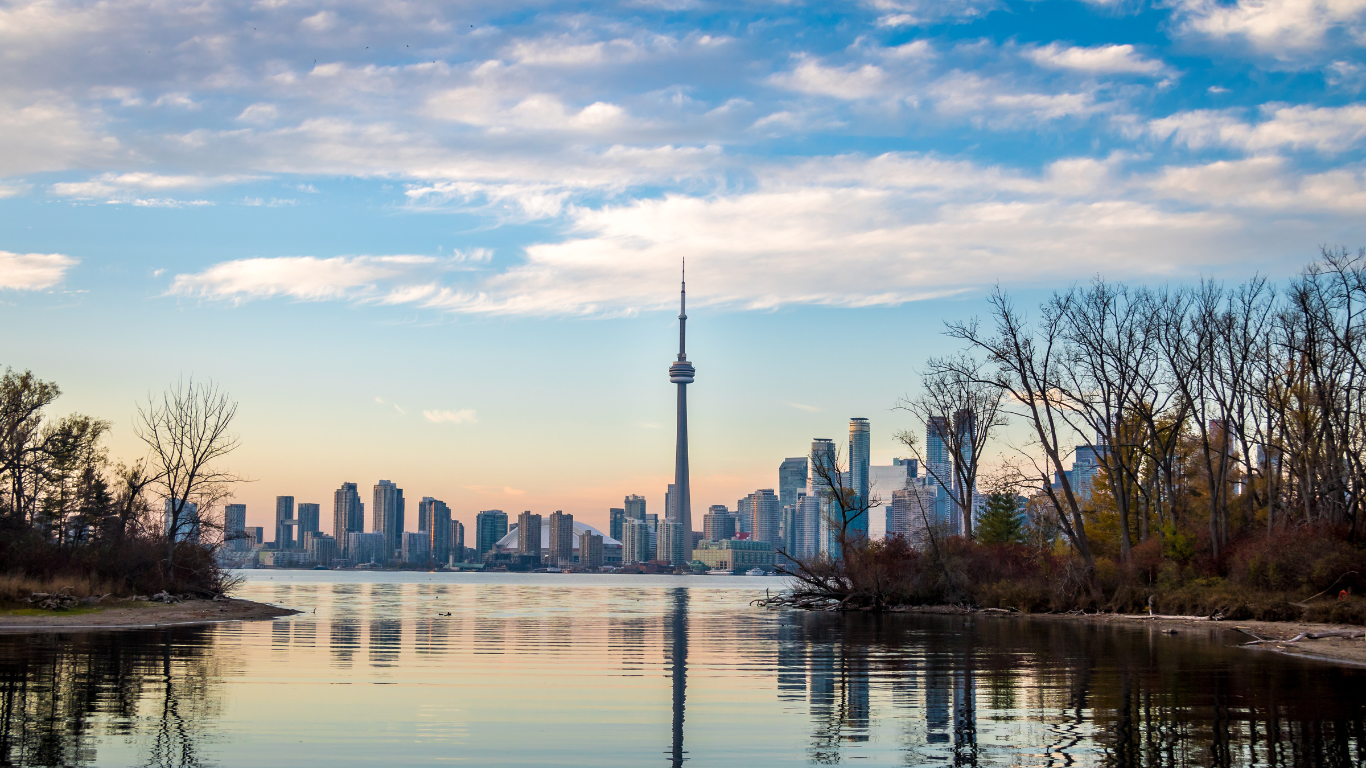 Toronto Skyline fom Toronto Island, Picture by diegograndi on Canva https://www.canva.com/photos/MADFJ4BvON8/