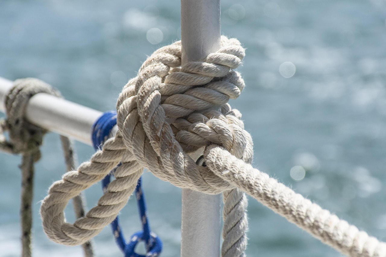 Titelbild zum Thema: Die 8 wichtigsten Seemannsknoten
