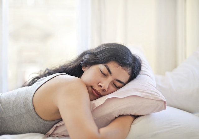 poor sleep quality is one of the critical symptoms of hormonal imbalance in women