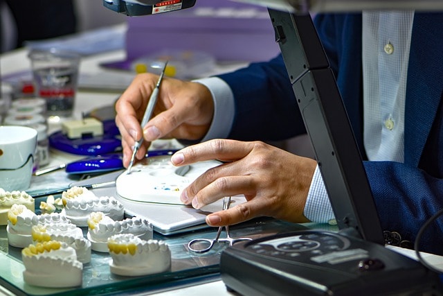 dentystyczny, korony, technik, zęby, korona, ręka, ceramiczny, sprzęt, profesjonalny, kreacja, ręce, elegancki, ceramika, e max, model, instrument, technik dentystyczny, korony cyrkonowe, model kamienny, pozycja, medyczny i dentystyczny, laboratorium dentystyczne, dentystyczny, dentystyczny, dentystyczny, dentystyczny, dentystyczny, technik dentystyczny, technik dentystyczny, laboratorium dentystyczne, laboratorium dentystyczne, laboratorium dentystyczne, laboratorium dentystyczne