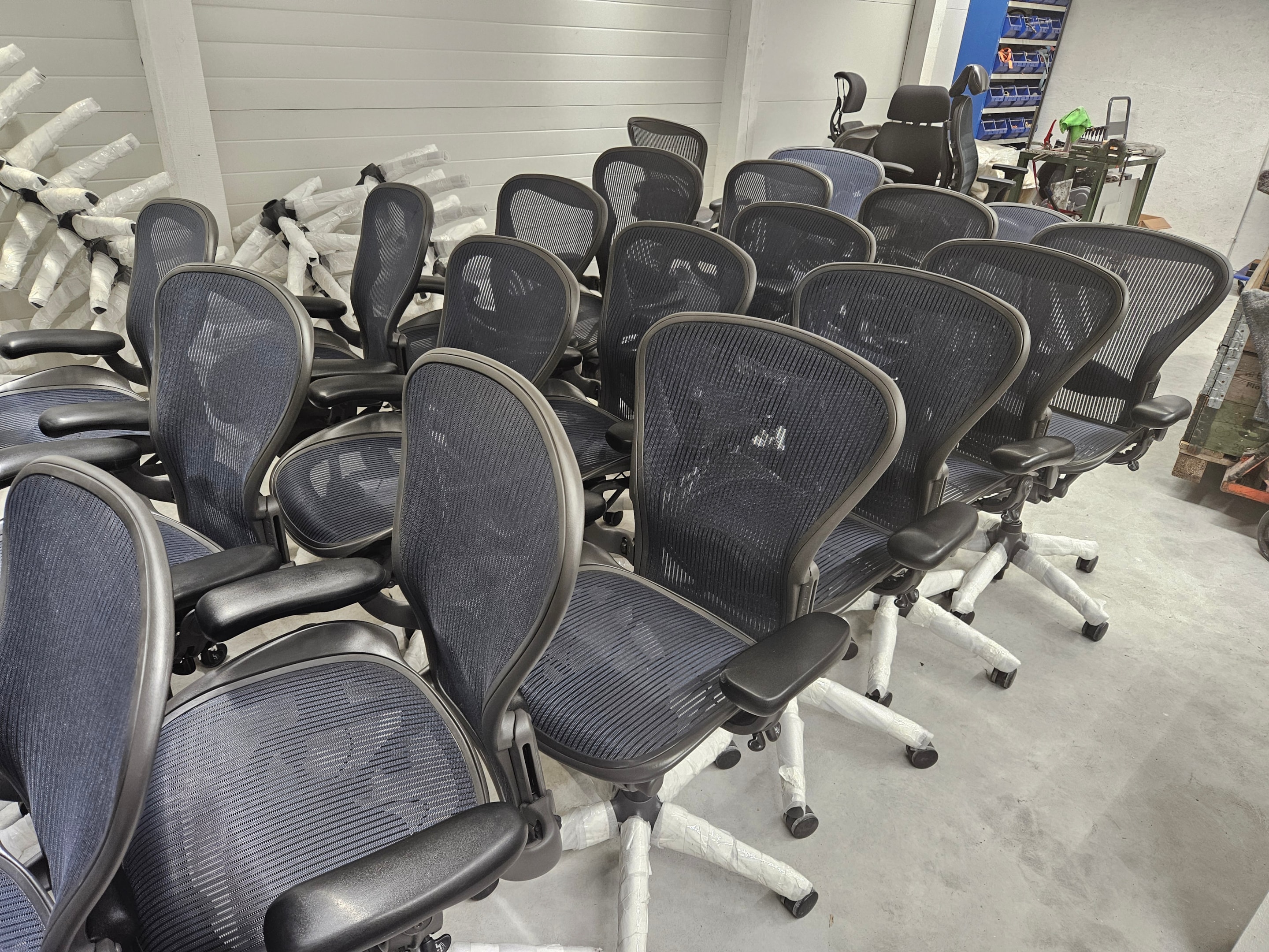 Herman Miller Aeron Classic – Fakty i mity. Czy warto? 2 Aeron poddany renowacji przez brastech.pl. Źródło: Brastech