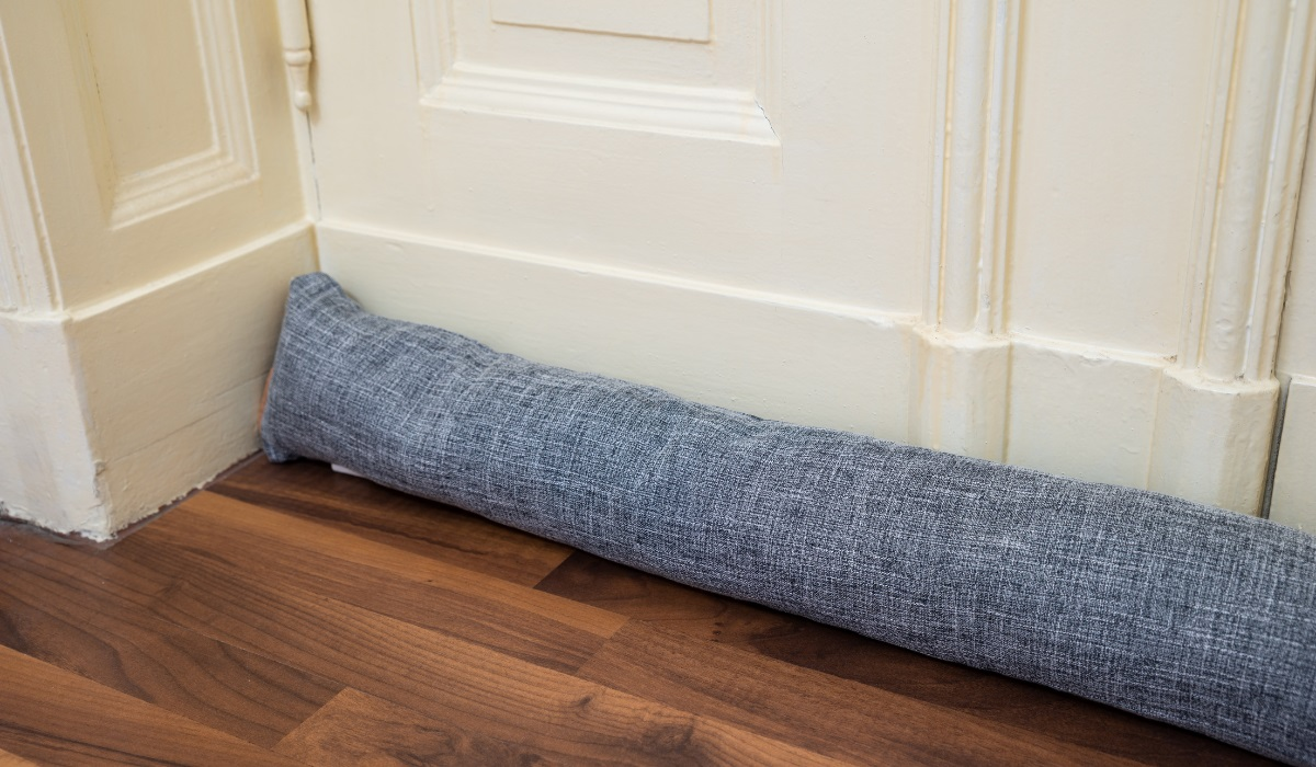 Cushion draught excluder - stop air - door bottom edge