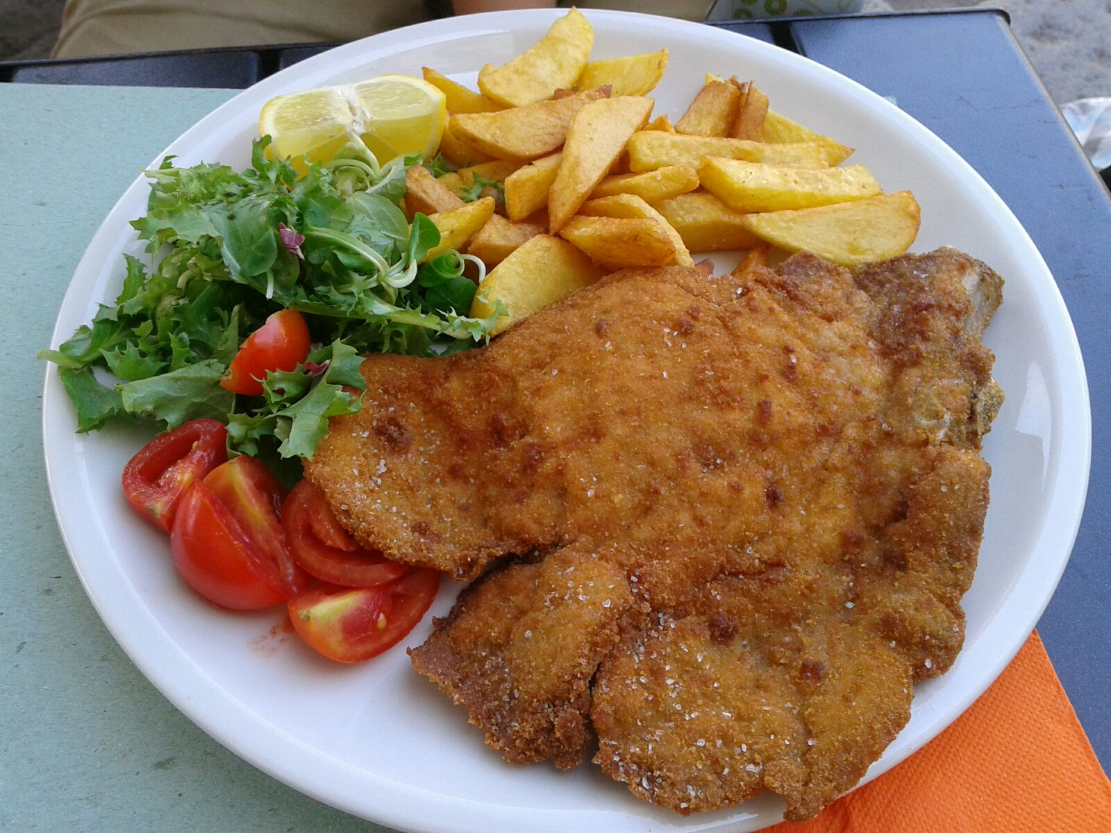 Le 10 migliori ricette italiane tradizionali e autentiche da imparare nel 2023 7 Cotoletta alla milanese