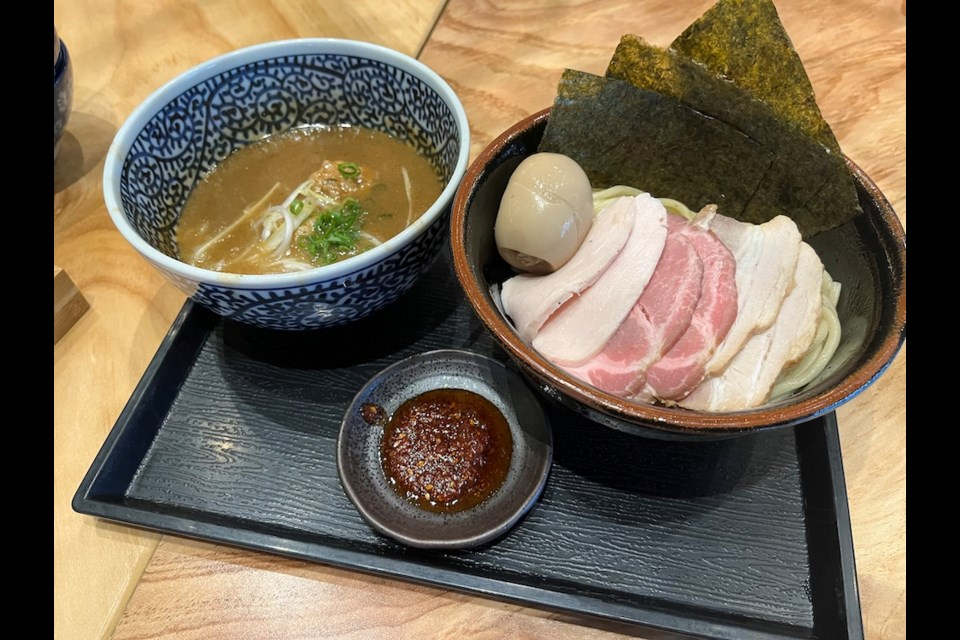 Menya Itto Dipping Noodles, photo by Linda-William Ross