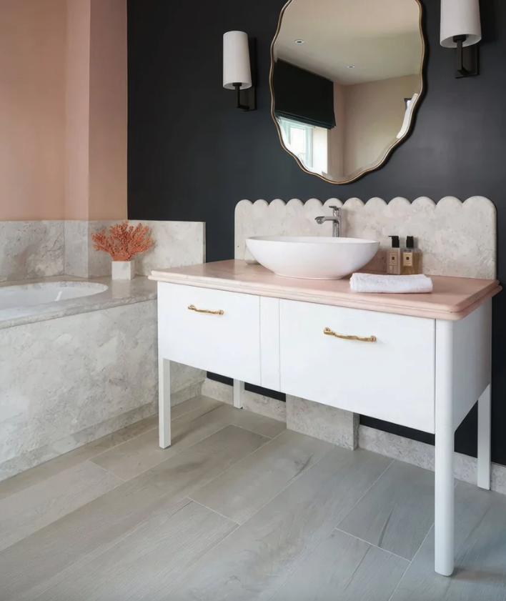 Sussex Porcelain Pearl