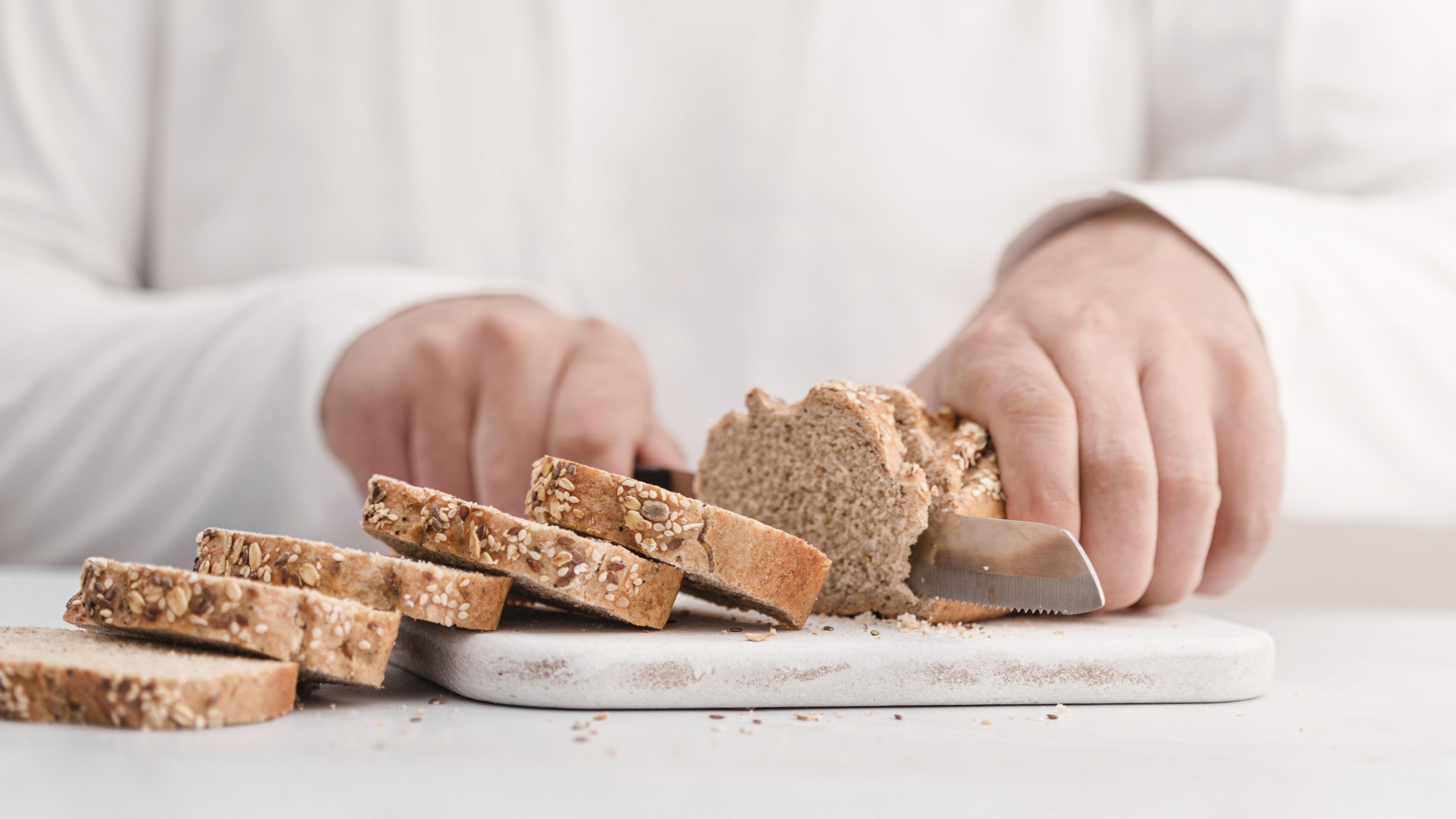 Czym zastąpić chleb w diecie ketogenicznej i niskowęglowodanowej?