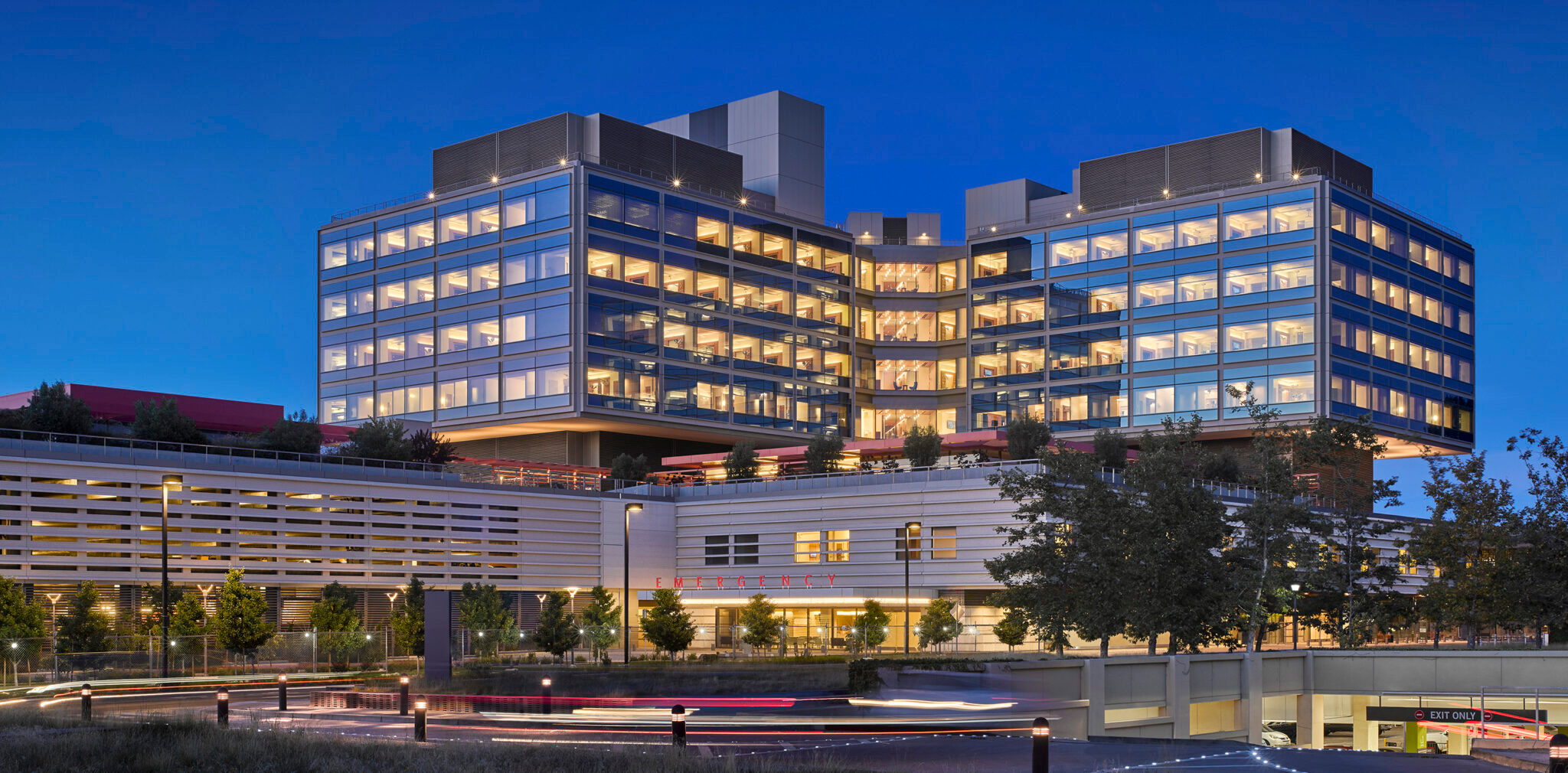 Stanford Hospital by Perkins Eastman team