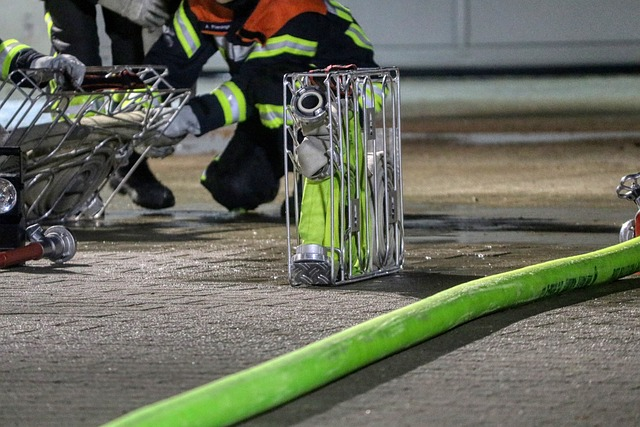 fire drill, fire fighters, feuerloeschuebung