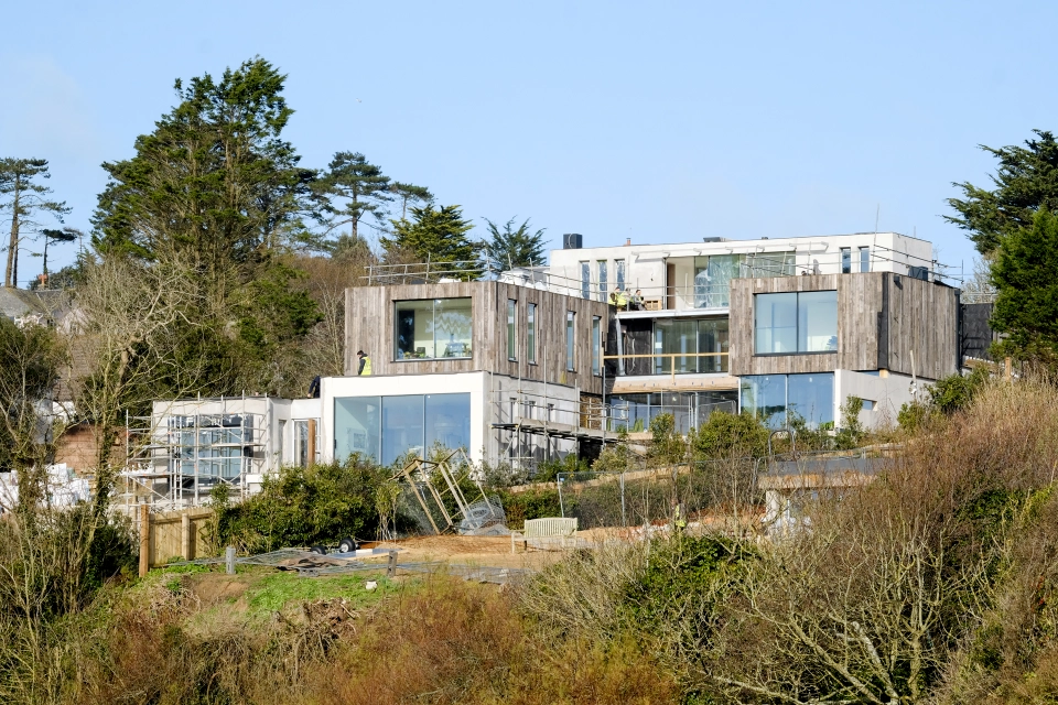  Gordon Ramsay's beachside mansion