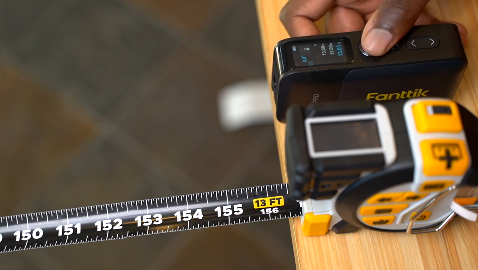 measuring digital tape accuracy using Fanttik A10 Pro