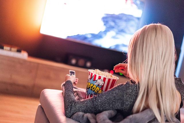 popcorn, girl, food, watching, eating, woman, female, tv, television, snack, entertainment, movie, closeup, popcorn, popcorn, popcorn, popcorn, popcorn