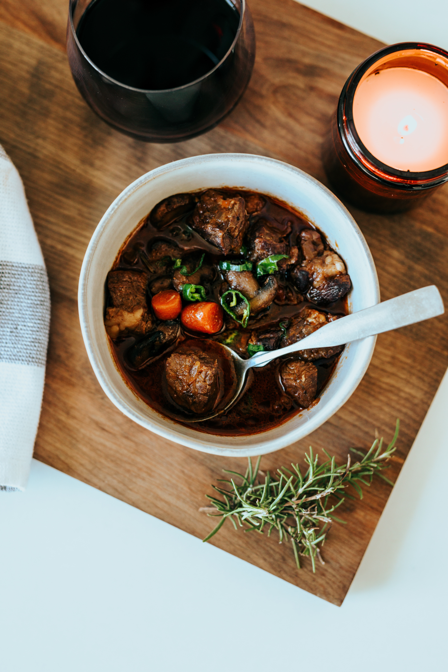 Cook  a warm bowl of delicious stew and dumplings and serve it with bread, potatoes, pasta, salad or vegetables for an easy dinner.