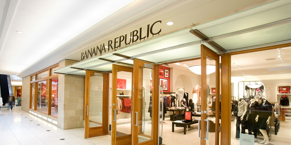 Banana Republic Store