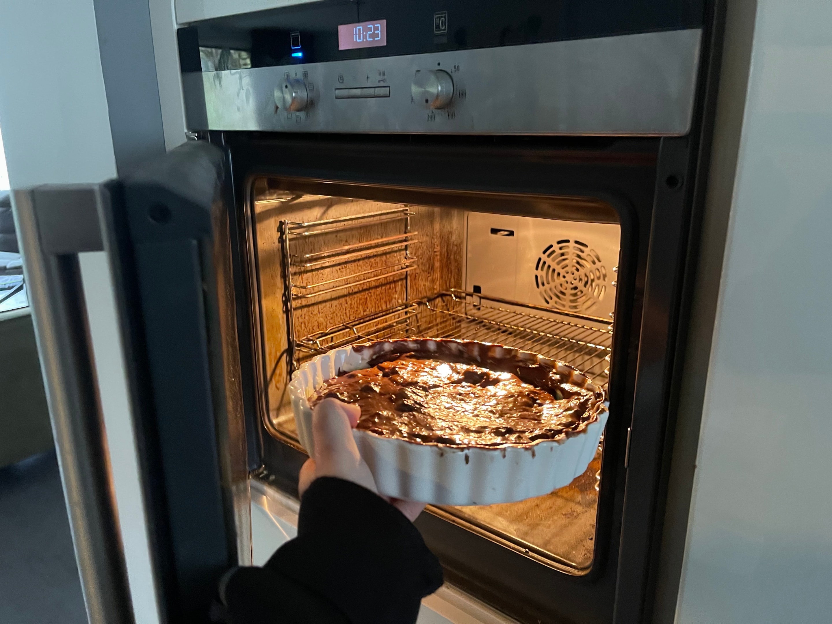 Czysty piekarnik.