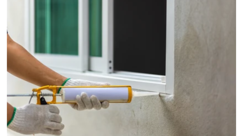 Sellado de ventanas con adhesivo de silicona